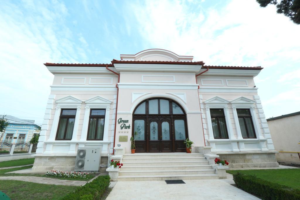 Green Park Boutique Hotel Focşani Exteriér fotografie